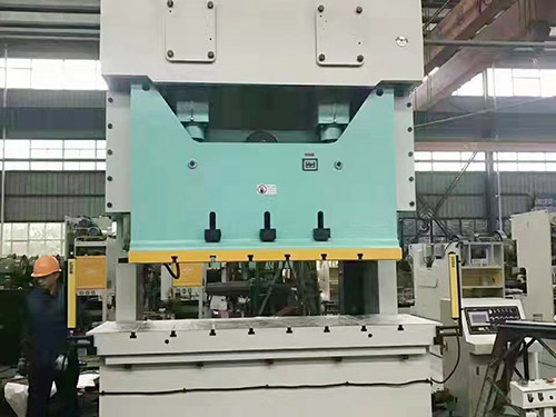 壓力機（jī）防起皺處理